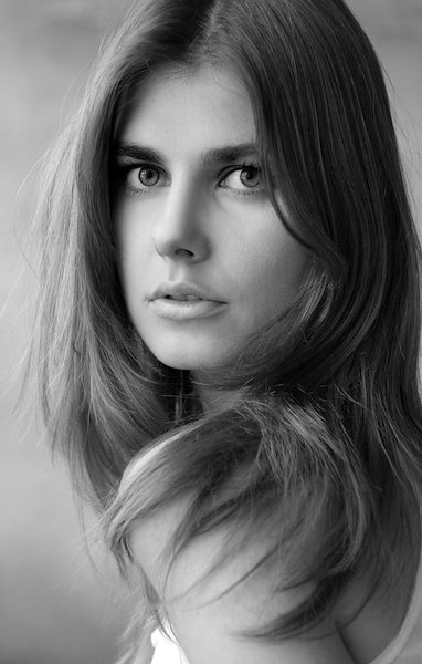 Miss BCBG Kinga